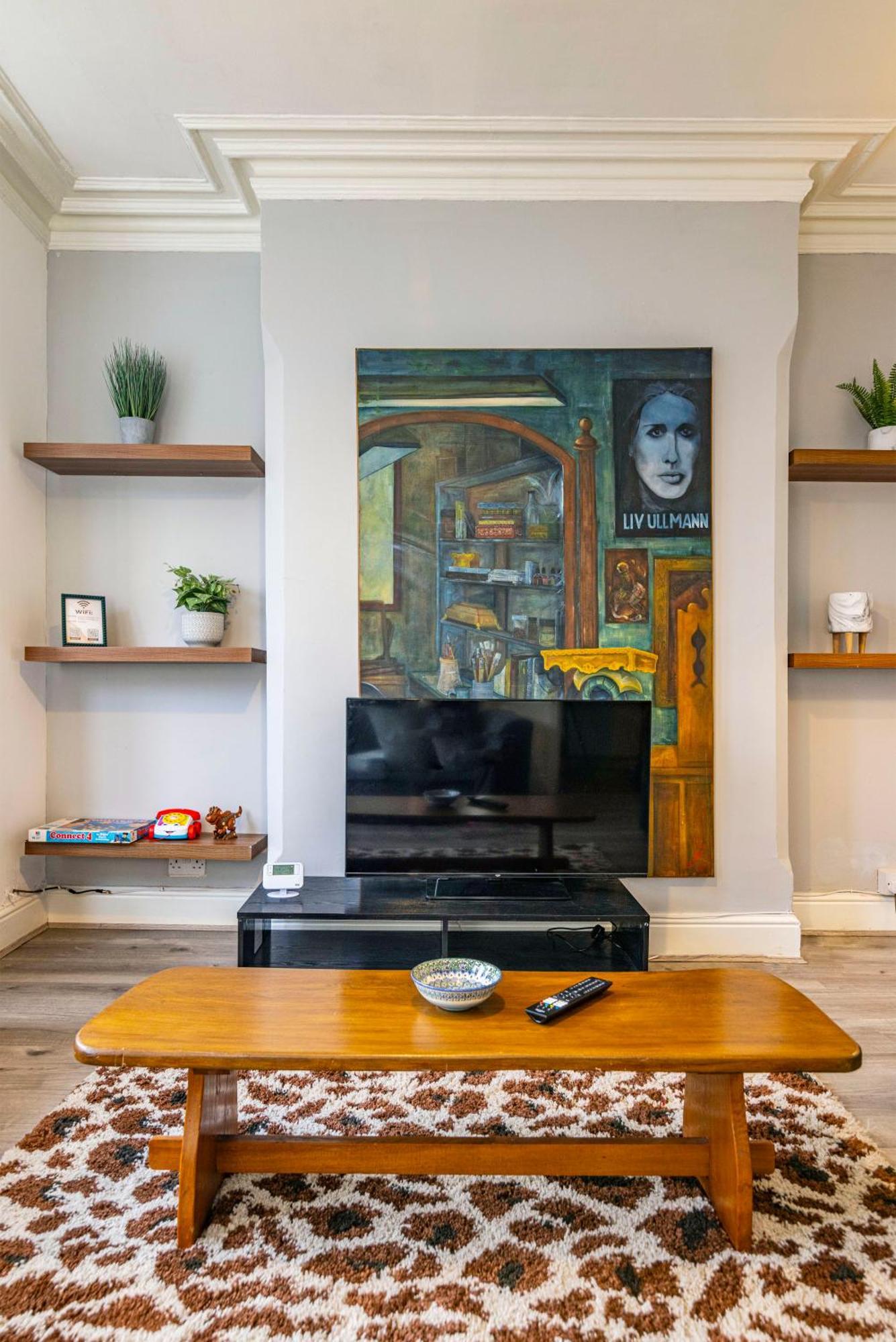 Holiday home Motorpoint Arena House - Sleeps 10