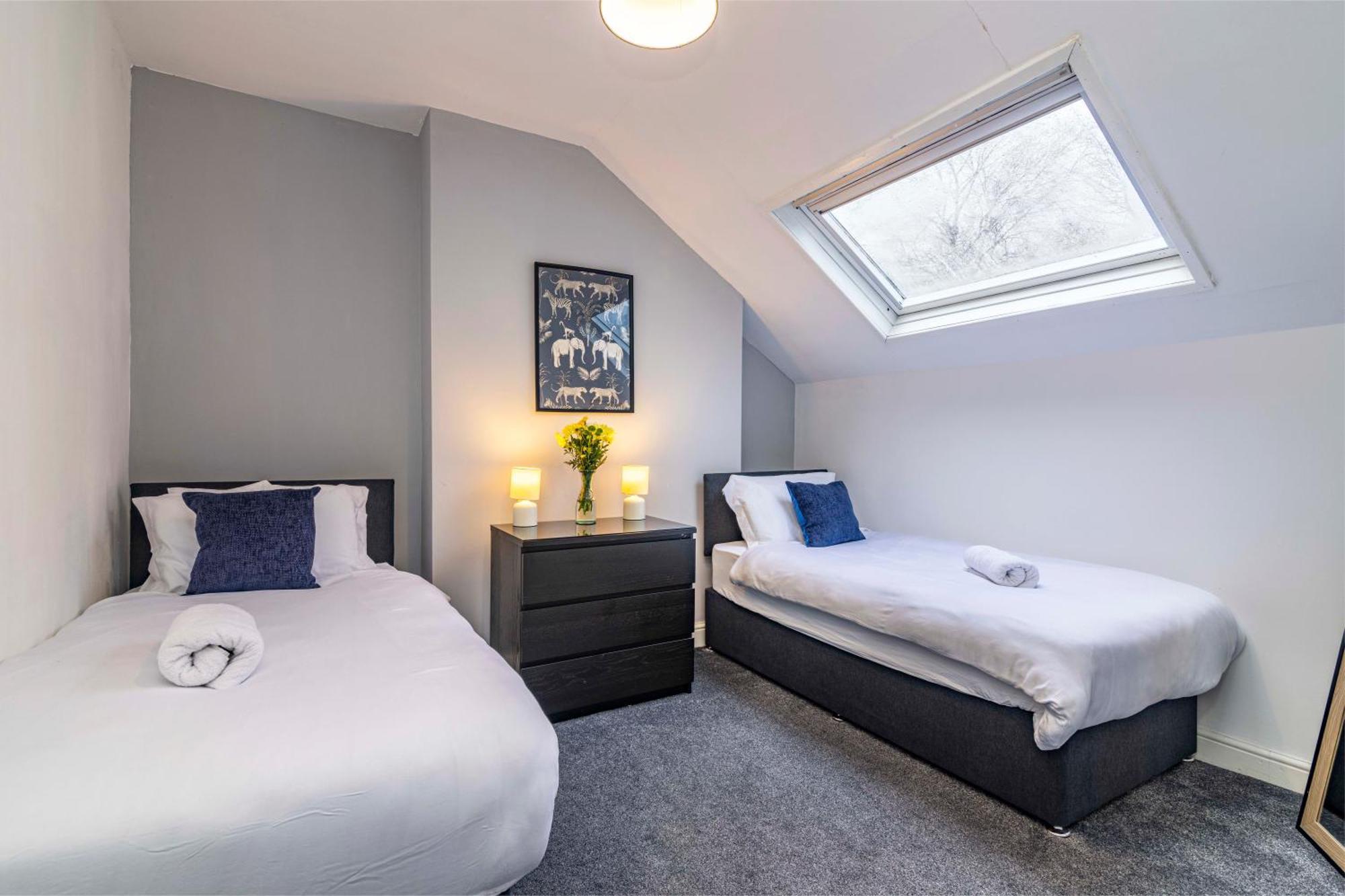 Motorpoint Arena House - Sleeps 10